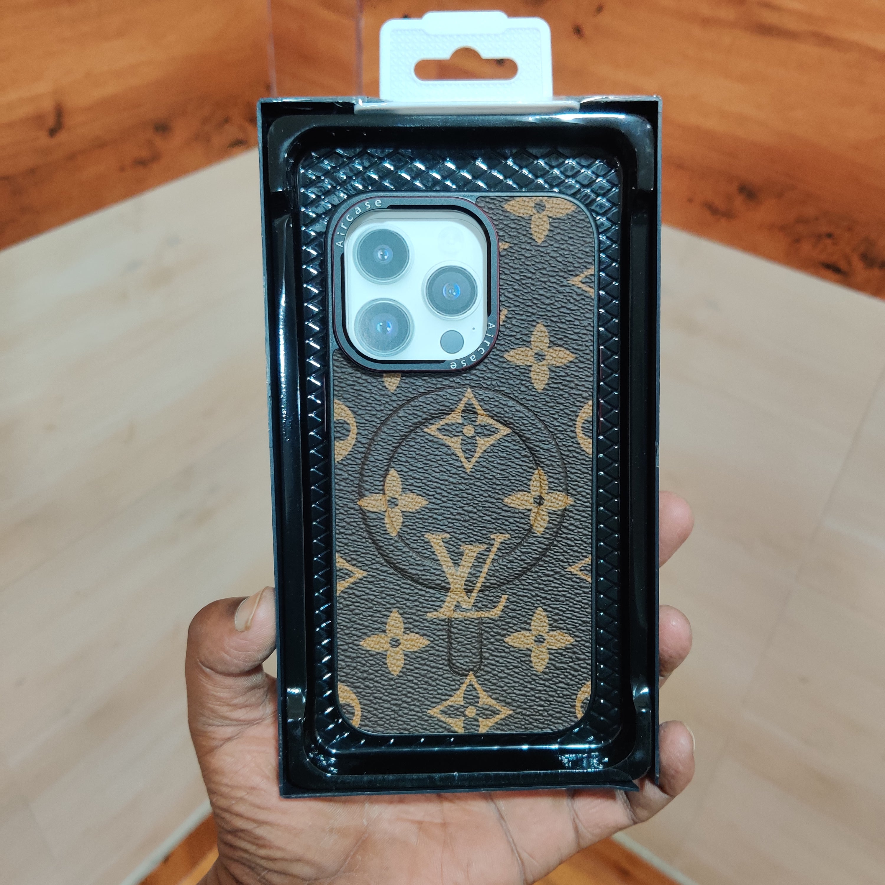 iPhone 14 Louis Vuitton LV Leather PC Case with MagSafe - Brown